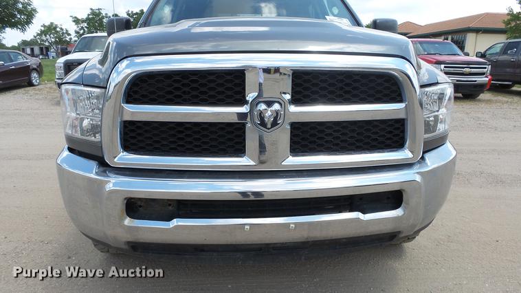 image for item DE2969 2013 Dodge Ram 2500 SLT Crew Cab pickup truck