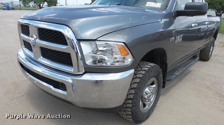 image for item DE2969 2013 Dodge Ram 2500 SLT Crew Cab pickup truck