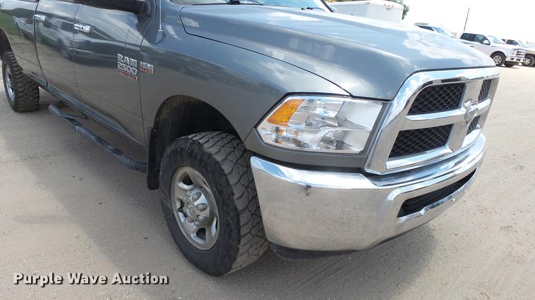 image for item DE2969 2013 Dodge Ram 2500 SLT Crew Cab pickup truck
