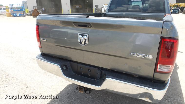 image for item DE2969 2013 Dodge Ram 2500 SLT Crew Cab pickup truck