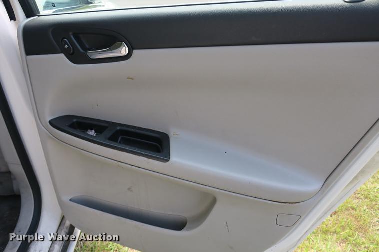 image for item DE3722 2006 Chevrolet Impala LS