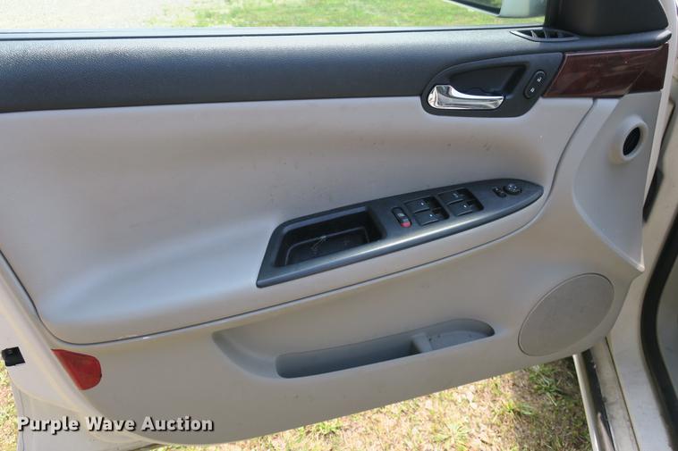 image for item DE3722 2006 Chevrolet Impala LS