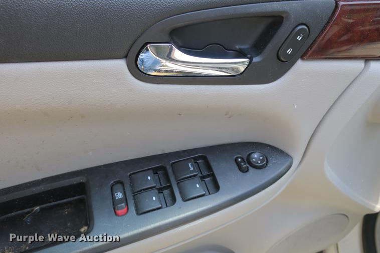 image for item DE3722 2006 Chevrolet Impala LS