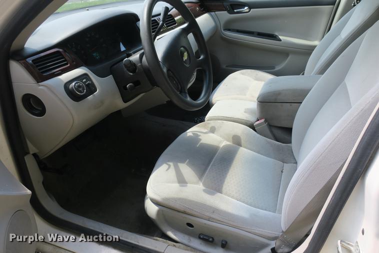 image for item DE3722 2006 Chevrolet Impala LS