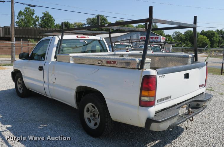 image for item DE3780 2003 GMC Sierra 1500 pickup truck