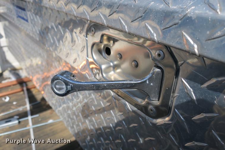 image for item DE3780 2003 GMC Sierra 1500 pickup truck