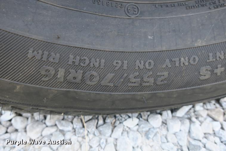 image for item DE3780 2003 GMC Sierra 1500 pickup truck