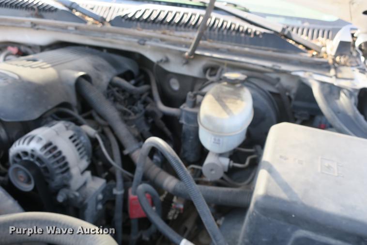 image for item DE3780 2003 GMC Sierra 1500 pickup truck