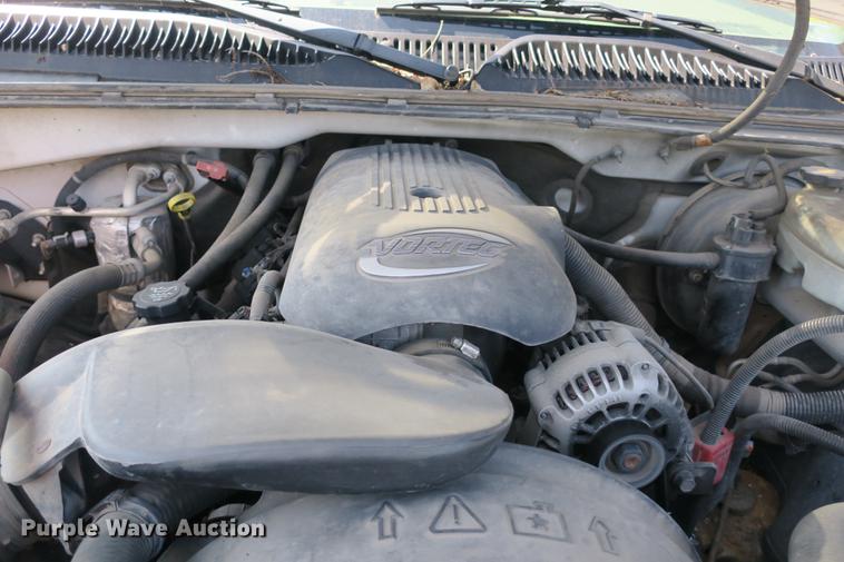 image for item DE3780 2003 GMC Sierra 1500 pickup truck