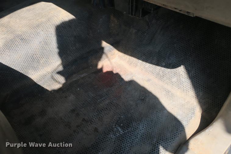 image for item DE3780 2003 GMC Sierra 1500 pickup truck