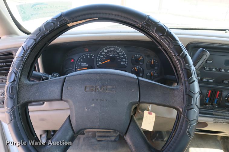 image for item DE3780 2003 GMC Sierra 1500 pickup truck