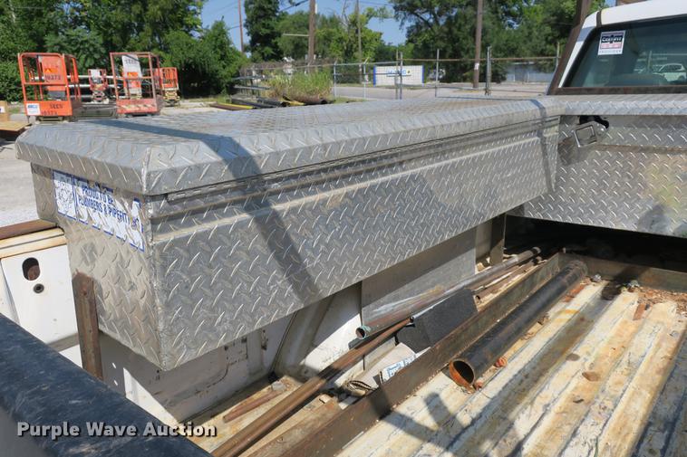 image for item DE3781 2002 Chevrolet Silverado 1500 pickup truck