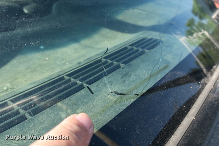 image for item DE3781 2002 Chevrolet Silverado 1500 pickup truck