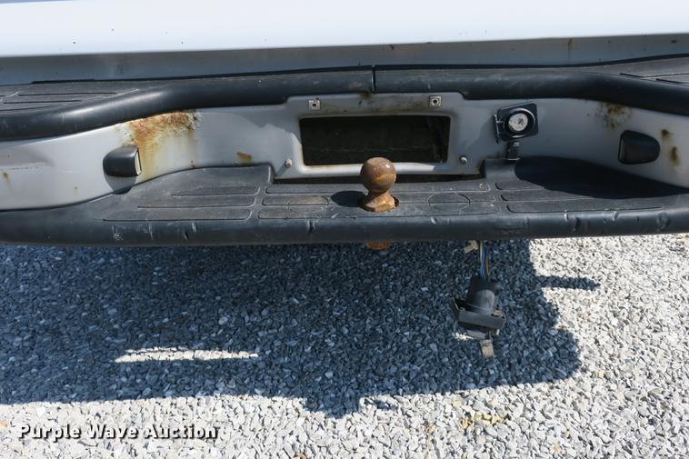 image for item DE3782 2004 Chevrolet Silverado 1500 pickup truck