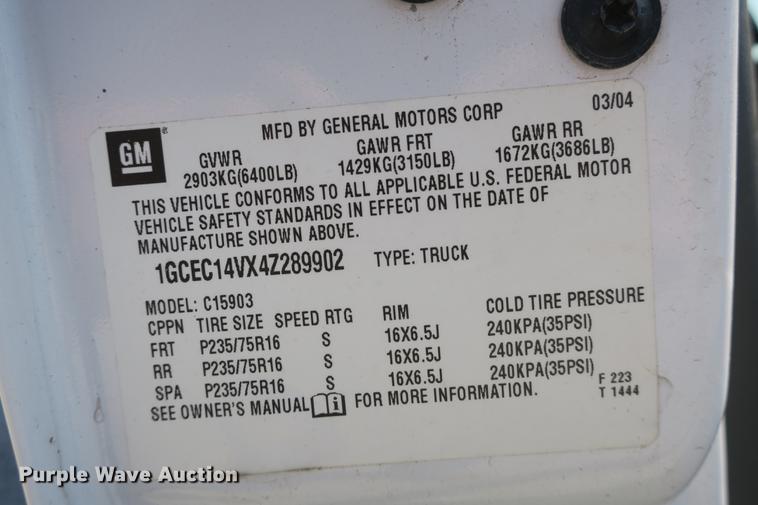 image for item DE3782 2004 Chevrolet Silverado 1500 pickup truck