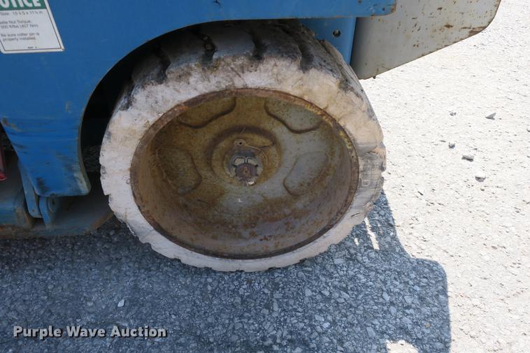 image for item DE3783 1999 Genie GS-2032 scissor lift