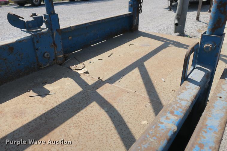 image for item DE3783 1999 Genie GS-2032 scissor lift