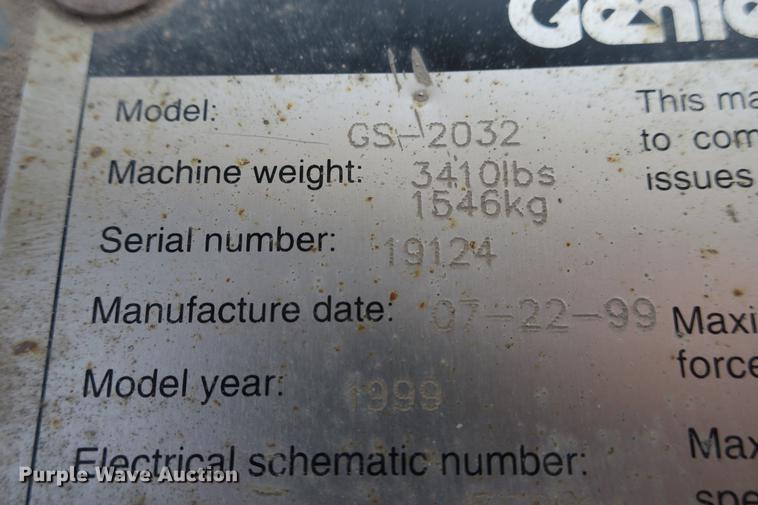 image for item DE3783 1999 Genie GS-2032 scissor lift