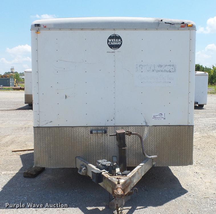 image for item DE7198 2004 Wells Cargo enclosed cargo trailer