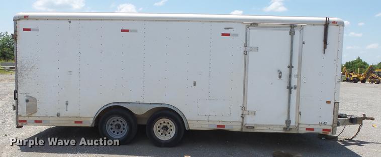 image for item DE7198 2004 Wells Cargo enclosed cargo trailer
