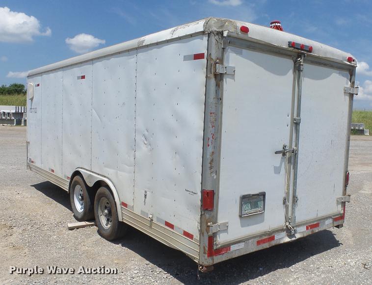 image for item DE7198 2004 Wells Cargo enclosed cargo trailer