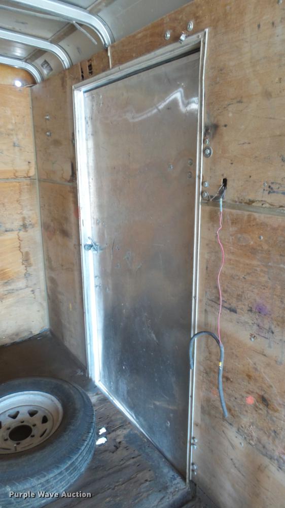 image for item DE7198 2004 Wells Cargo enclosed cargo trailer
