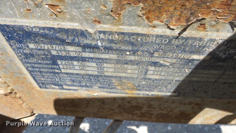 image for item DE7198 2004 Wells Cargo enclosed cargo trailer