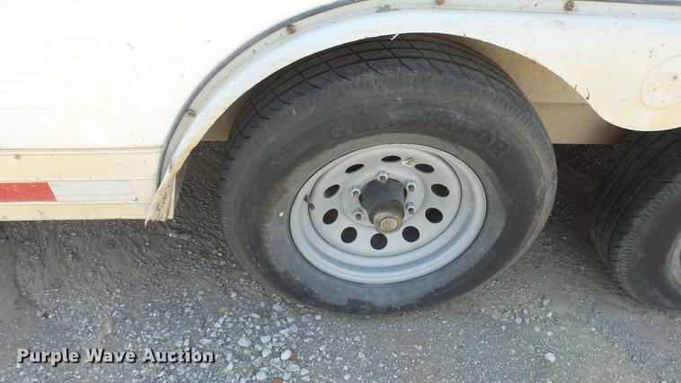 image for item DE7198 2004 Wells Cargo enclosed cargo trailer