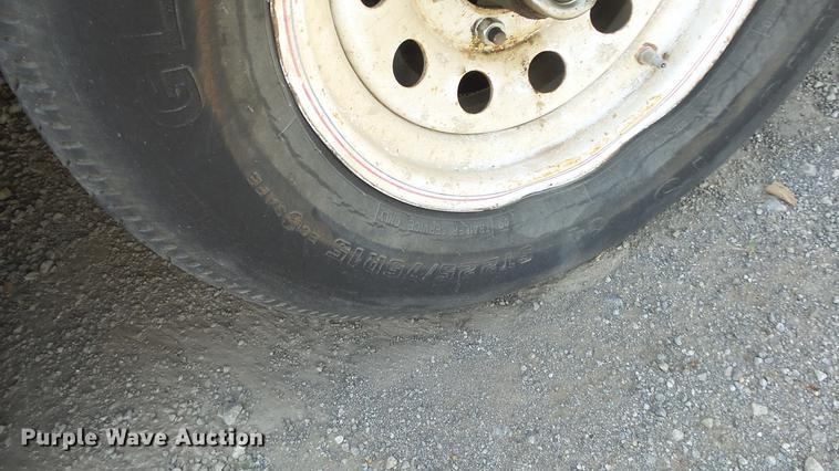 image for item DE7198 2004 Wells Cargo enclosed cargo trailer