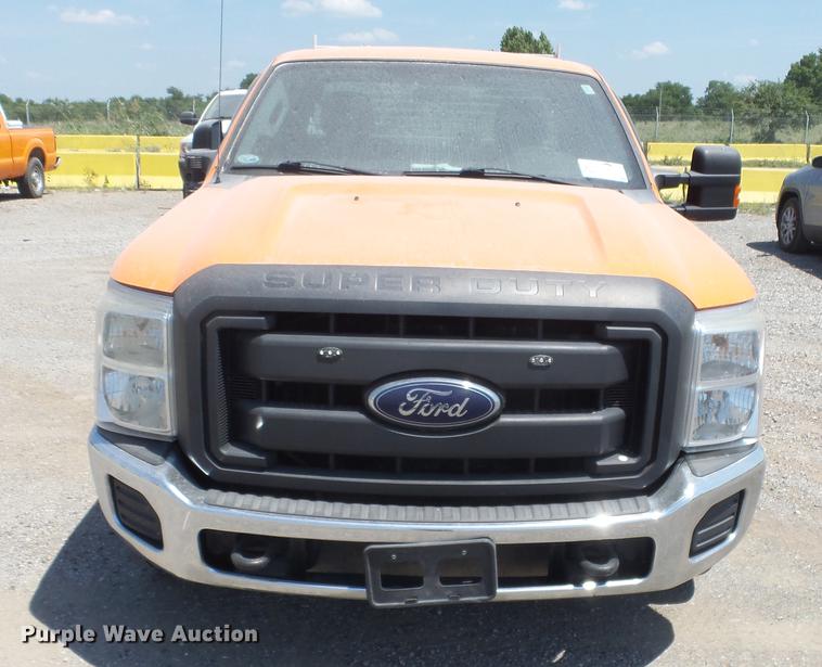 image for item DE7206 2013 Ford F250 Super Duty SuperCab pickup truck