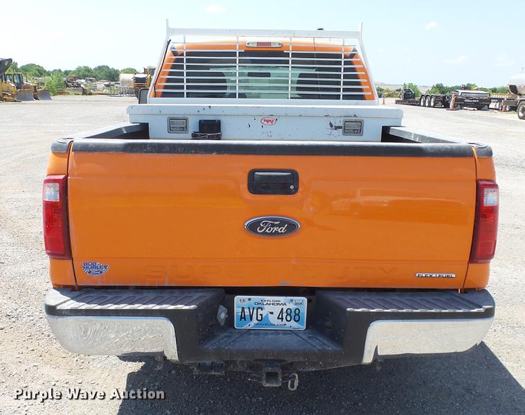image for item DE7206 2013 Ford F250 Super Duty SuperCab pickup truck