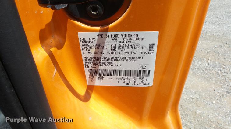 image for item DE7206 2013 Ford F250 Super Duty SuperCab pickup truck