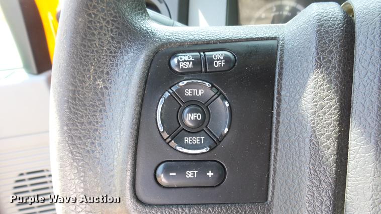 image for item DE7206 2013 Ford F250 Super Duty SuperCab pickup truck