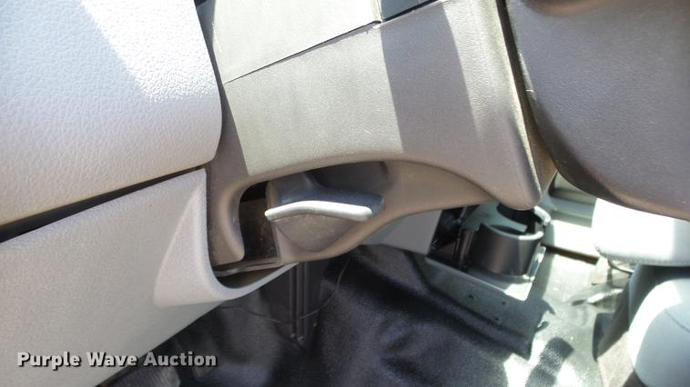 image for item DE7206 2013 Ford F250 Super Duty SuperCab pickup truck