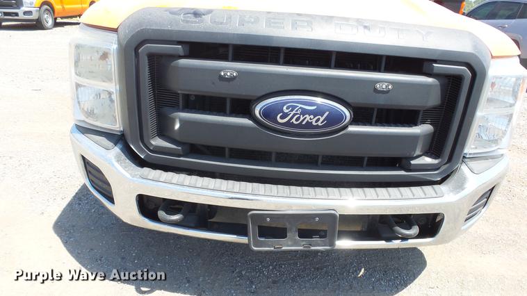 image for item DE7206 2013 Ford F250 Super Duty SuperCab pickup truck