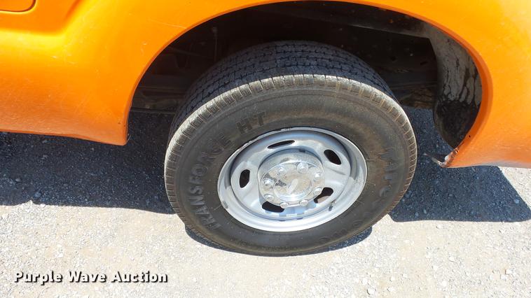 image for item DE7206 2013 Ford F250 Super Duty SuperCab pickup truck