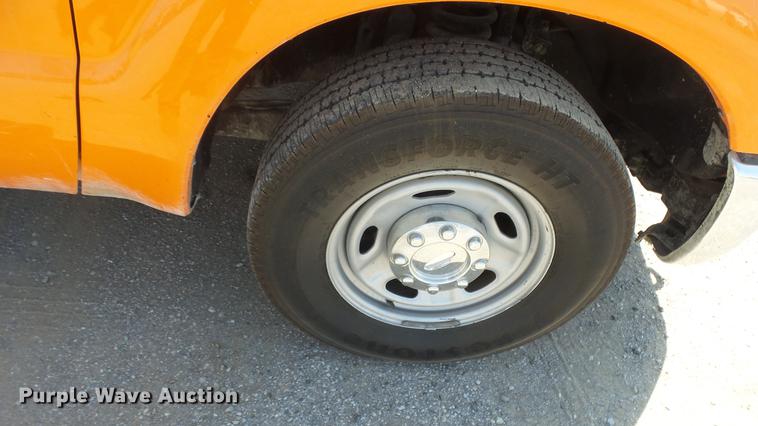 image for item DE7206 2013 Ford F250 Super Duty SuperCab pickup truck