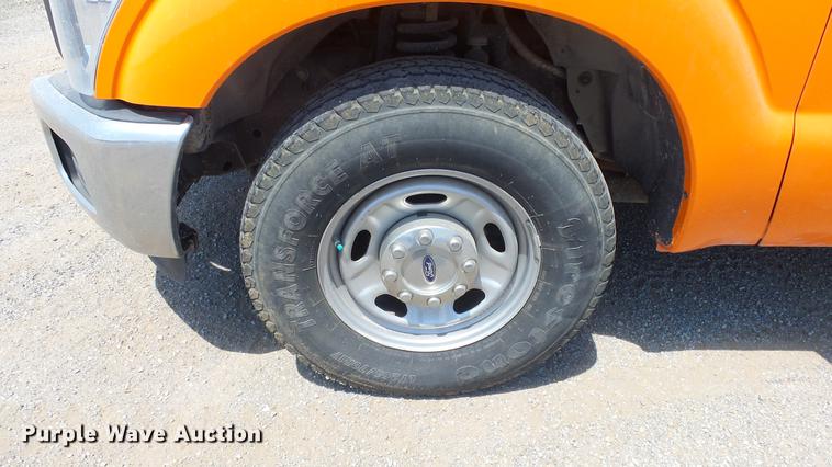 image for item DE7207 2014 Ford F250 Super Duty SuperCab pickup truck