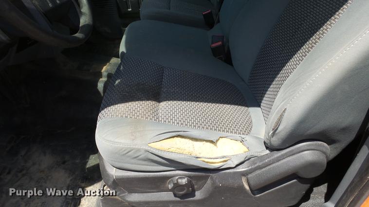 image for item DE7208 2013 Ford F250 Super Duty SuperCab pickup truck