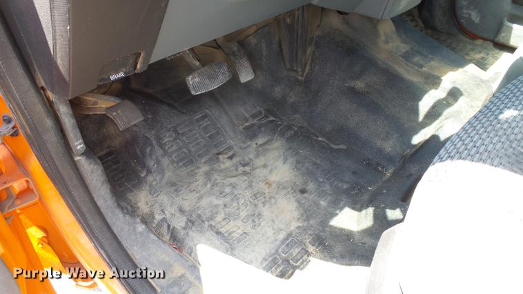 image for item DE7208 2013 Ford F250 Super Duty SuperCab pickup truck