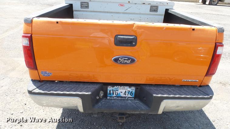 image for item DE7208 2013 Ford F250 Super Duty SuperCab pickup truck
