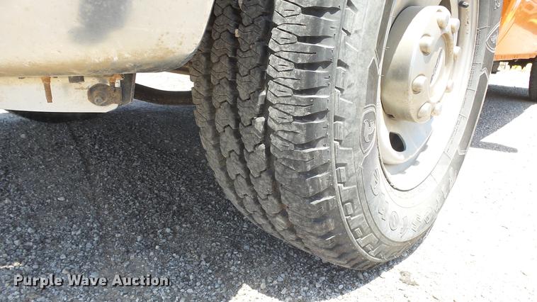 image for item DE7208 2013 Ford F250 Super Duty SuperCab pickup truck