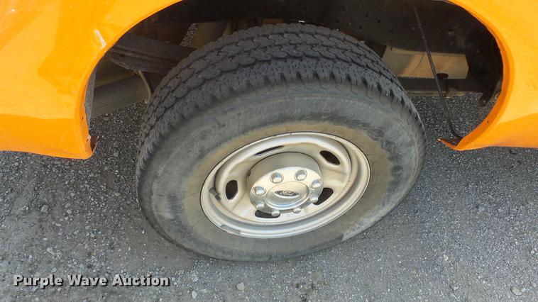 image for item DE7208 2013 Ford F250 Super Duty SuperCab pickup truck