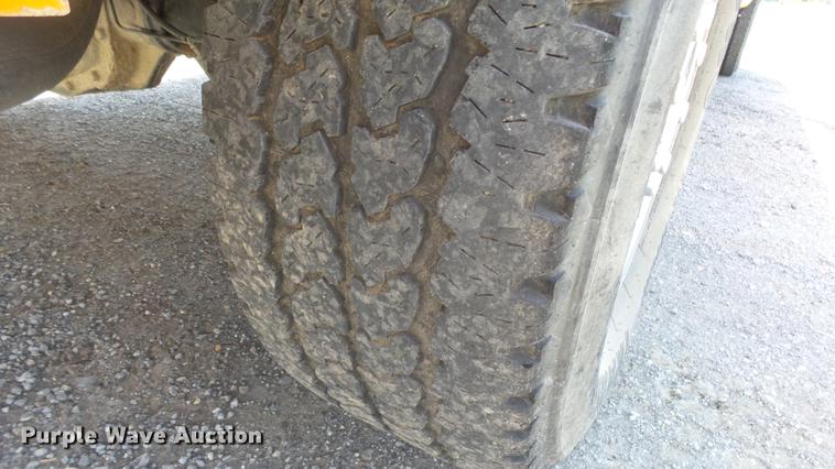 image for item DE7208 2013 Ford F250 Super Duty SuperCab pickup truck