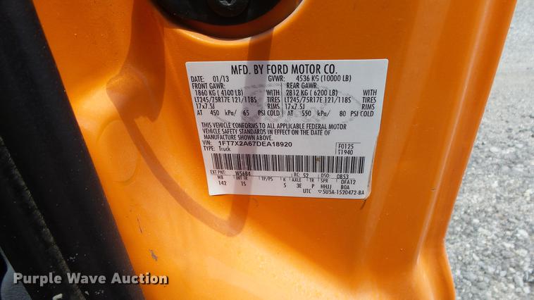 image for item DE7209 2013 Ford F250 Super Duty SuperCab pickup truck