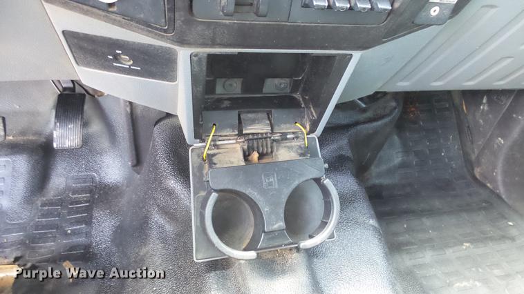 image for item DE7209 2013 Ford F250 Super Duty SuperCab pickup truck