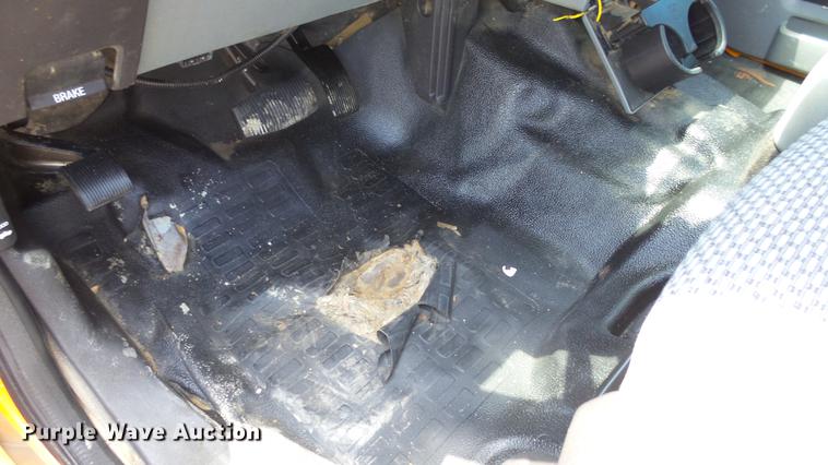 image for item DE7209 2013 Ford F250 Super Duty SuperCab pickup truck