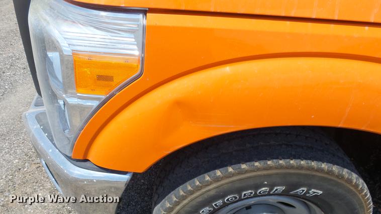 image for item DE7209 2013 Ford F250 Super Duty SuperCab pickup truck