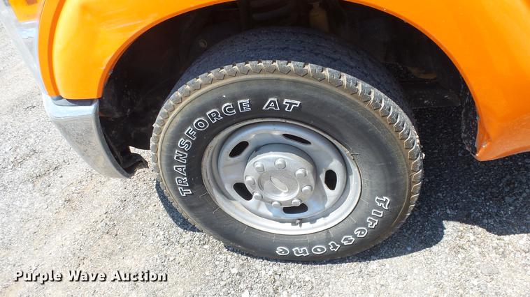 image for item DE7209 2013 Ford F250 Super Duty SuperCab pickup truck