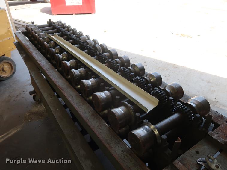 image for item DF2312 Lock former standing seam panel roller